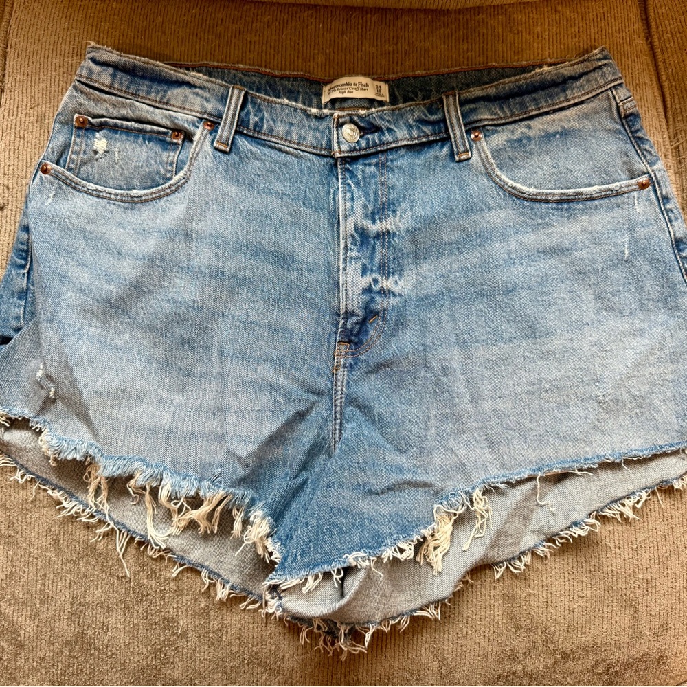 Abercrombie & Fitch High Rise 90s Relaxed Cutoff Shorts